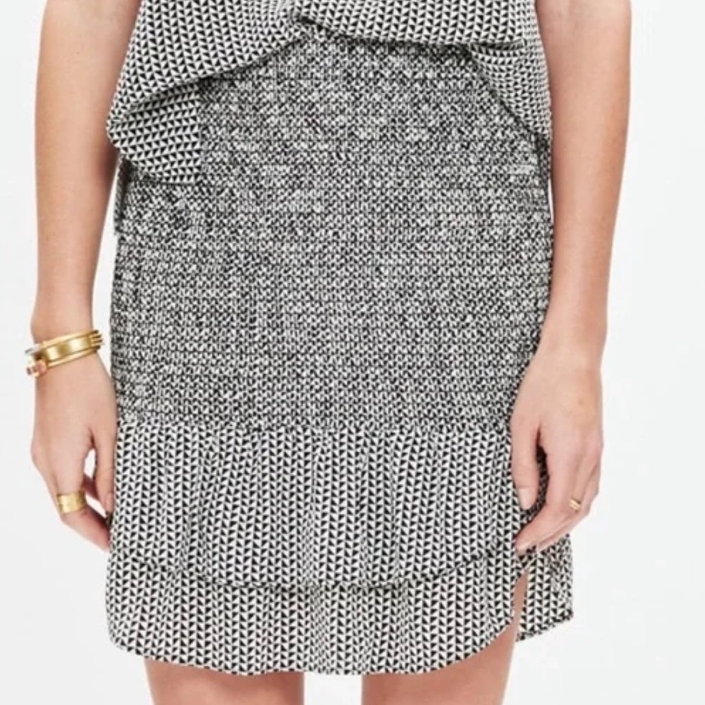 NWT Madewell Silk Smocked Mini Skirt in Triangle Field size M